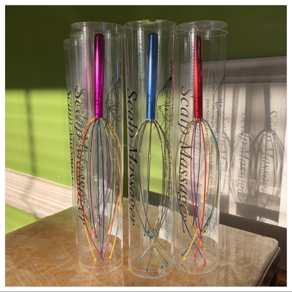 NIB SCALP MASSAGERS!🥂